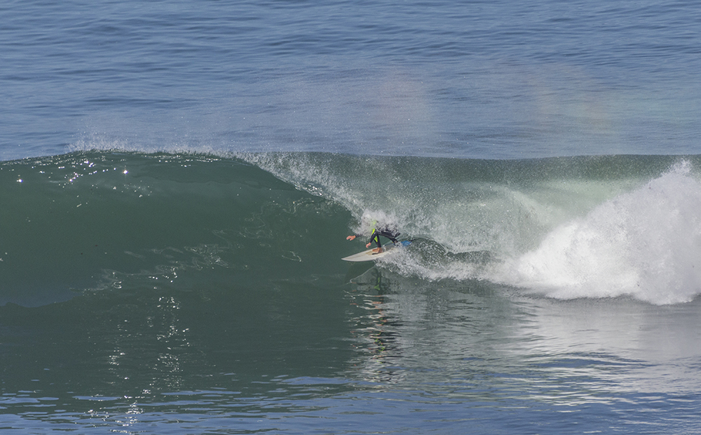 surfcamp-360-surf-wave-cave-santa-cruz